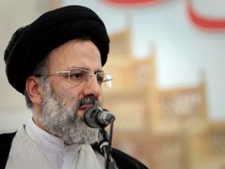 در اتفاقی عجیب ؛ پخش زنده سخنرانی رییسی در ٣ شبکه تلویزیون؟!