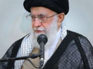 «دعوت یک تشکل دانشجویی» از خامنه‌ای برای پاسخ به عملکرد چهل ساله نظام