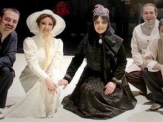 مرجع تقلید ایرانی از تئاتری که بازیگران زن آن کلاه‌گیس داشتند به شدت انتقاد کرد