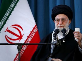 چرا خامنه‌ای نگران سال ۹۸ است؟