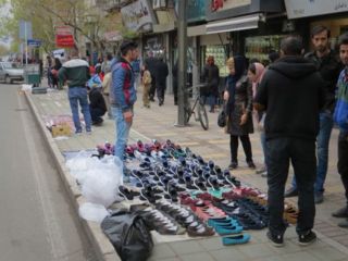 درآمد یک دست‌فروش در تهران چقدر است؟