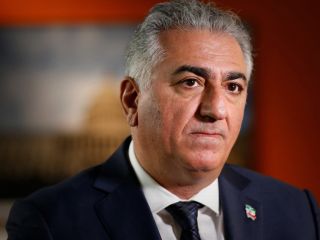 سخنرانی رضا پهلوی در انستیتو واشنگتن «آب در خوابگه مورچگان» ریخت