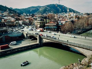 علت تغییر رفتار گرجستان با ایرانی‌ها - تخلفات ایرانی‌ها و سیاست‌‌های جمهوری اسلامی