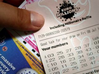 برنده جک پات ۹۶ میلیون دلاری در بریتانیا پیدا شد