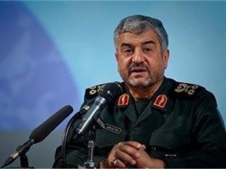 سردار جعفری: طبق اعلام بانک جهانی آمار فقر مطلق قبل انقلاب ۴۶ درصد و در سال ۹۳ به زیر ۱۰ درصد رسیده