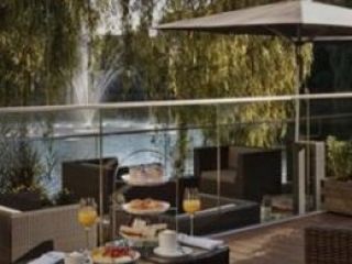 آواتودی: ساخت مسجد در تهران و دیسکوبار ویژە سکس زنان تن فروش در آلمان توسط معتمد خامنەای