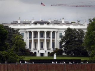 نامه ۴۰۰ فعال مخالف جمهوری اسلامی به دونالد ترامپ و درخواست کمک برای سرنگون کردن رژیم ایران