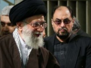 افشاگری علیه وحید حقانیان مدیر اجرایی دفتر خامنه ای / تماس حقانیان برای دادن رای مثبت به نامزد مورد نظر