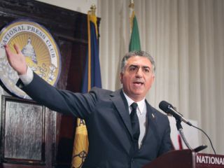 صدها ایرانی مخالف جمهوری اسلامی ضمن تمجید از رضا پهلوی , خواستار حمایت ترامپ شدند