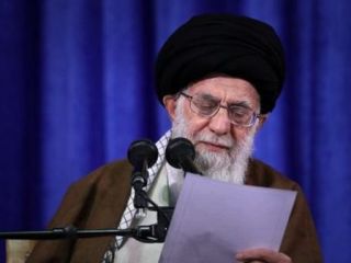 بنا به درخواست رهبر ایران کلیه طرح‌های استیضاح وزرا منتفی شد