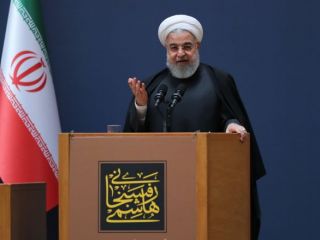 روحانی : بدون حضور هاشمی رفسنجانی مشخص نبود سرنوشت جانشین رهبری چه خواهد شد