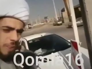 حمله به ماشین دو آخوند در قم