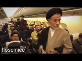 هواپیمایی که حسینیه شد!/ مداحی در هواپیما در حضور نمایندگان مجلس
