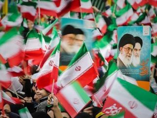 واشنگتن تایمز: جمهوری اسلامی چهل سالگی سقوط خود را جشن می‌گیرد