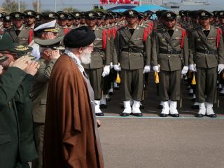 وحشت حکومت ایران از بحران عقیدتی بین اعضای خانواده‎های نظامیان