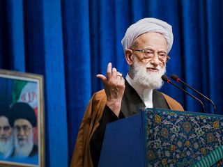 امامی کاشانی: یک پنجم پول هر شخص متعلق به امام زمان است، اگر آن را در جیبش بگذارد حرام است