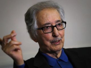 بنی صدر : سقوط حکومت فعلی ایران را قطعی می دانم