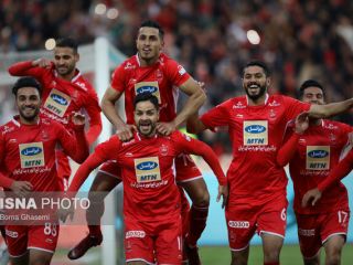 صدرنشینی پرسپولیس در لیگ برتر فوتبال ایران