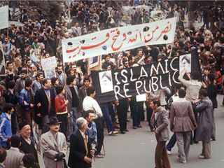 بنیاد کارنگی: انقلابی علیه انقلاب اسلامی در ایران به راه افتاده است