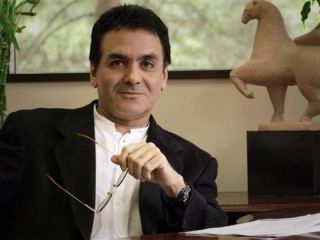 فیروز نادری:اختلافات گذشته را کنار بگذاریم و بر سر «نه به کلیت جمهوری اسلامی» متحد شد