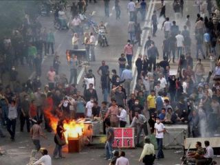 خواب آشفته خامنه‎ای از «فتنه ۹۸» و گسترش اعتراضات - هشدار رئیس دفتر او