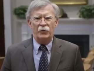 پیام ویدیویی جان بولتون: آقای خامنه‌ای گمان نمی‌کنم سالگردهای زیادی برایت مانده باشد که جشن بگیری