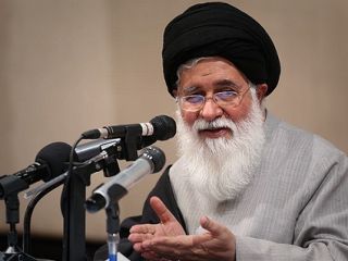 علم‌الهدی: ما باید مهیا شویم و همه چیزمان را زیر پای آقا بریزیم