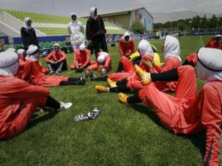 تیم فوتبال زنان ایران: سفر به اسرائیل یا انصراف از کسب سهمیه المپیک