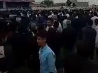 افتضاح نمایش مردمی بودن نظام در بندر لنگه !