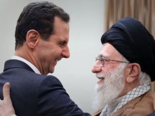 سفر غیر منتظره بشار اسد به تهران و استقبال گرم آیت الله خامنه ای از وی