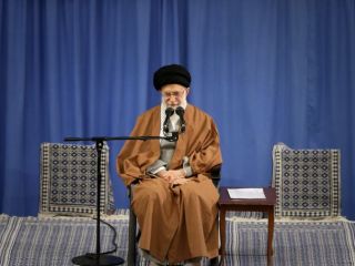 خامنه‌ای: از صد سال پیش با ازدواج سفید به دنبال نابودی خانواده هستند