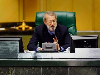 واکنش علی لاریجانی به نامه نوبخت؛ «بی‌جا کرده که چنین حرفی زده است»