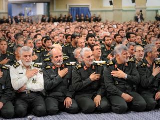 کودتای سپاه علیه نهادهای انتخابی: «حذف انتخابات یا رأی دادن به ما»