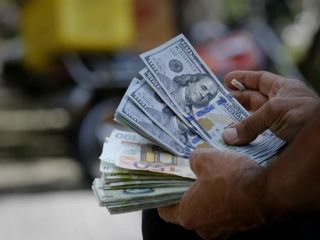 صعود دوباره دلار و سکه؛ یورو ۱۵ هزارتومان شد