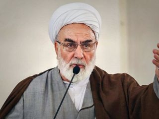 رئیس دفتر خامنه‌ای: جوانانی که می‌گویند از دست رفتیم، بدانند که اشتباه می‌کنند