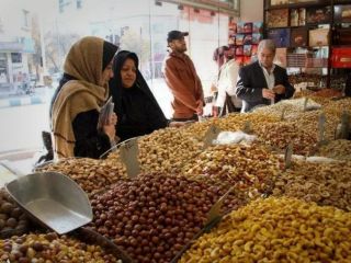 کمپین «نه به خرید آجیل» در ایران + عکس، ویدئو