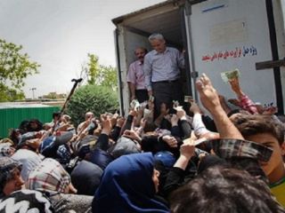 اروپا و چین پا پس کشیدند؛ همه از آمریکا حرف‌شنوی دارند؛ با اینهمه «آمریکا در سراشیبی سقوط است»!