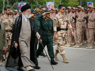 پول‌های سیاه، خاکستری و خونین؛ طبق معمول پای سپاه درمیان است