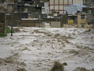 تنش لفظی سپاه و دولت روحانی بر سر کمک‌رسانی به شهر سیل‌زده پلدختر