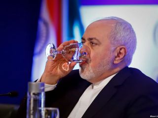 ظریف: سه قدرت اروپایی به دنبال دلجویی از دونالد ترامپ هستند