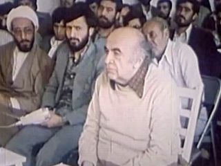 چهل سالگی قتل امیرعباس هویدا؛ «دست‌هات چرا می‌لرزید؟»