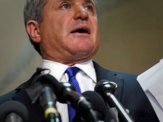 تنها یک روز پس از «تروریستی» شناختن سپاه پاسداران ، طرح جدیدی برای تحریم جمهوری اسلامی ارایه شد