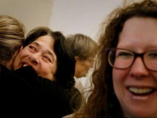 رسوایی در هلند؛ یک پزشک با استفاده از اسپرم خود ۴۹ بار پدر شد