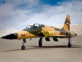 نمایش جنگنده، ناوشکن و زیردریایی ساخت ایران در روز ارتش + ویدیو