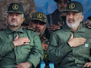 جعفری از فرماندهی سپاه به دستور خامنه ای برکنار شد