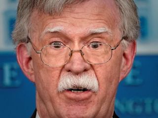 بولتون: رژیم ایران یا همین الان تغییر رفتار بدهد یا  بهای رفتار مخربش را بپردازد