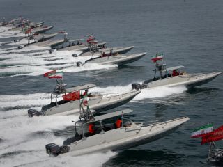 ظریف: بخش نظامی درباره بستن تنگه هرمز  تصمیم میگیرد