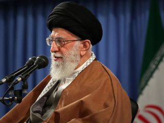 با قتل روحانی همدانی ،خامنه ای خواستار جلوگیری از خرید و فروش اسلحه  شد