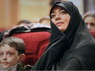 الهام چرخنده در اینستاگرام خبر از ازدواج خود داد