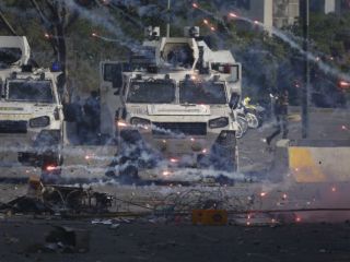 پومپئو از ایران ، روسیه و کوبا خواست که نیروهای خود را از ونزوئلا خارج کنند